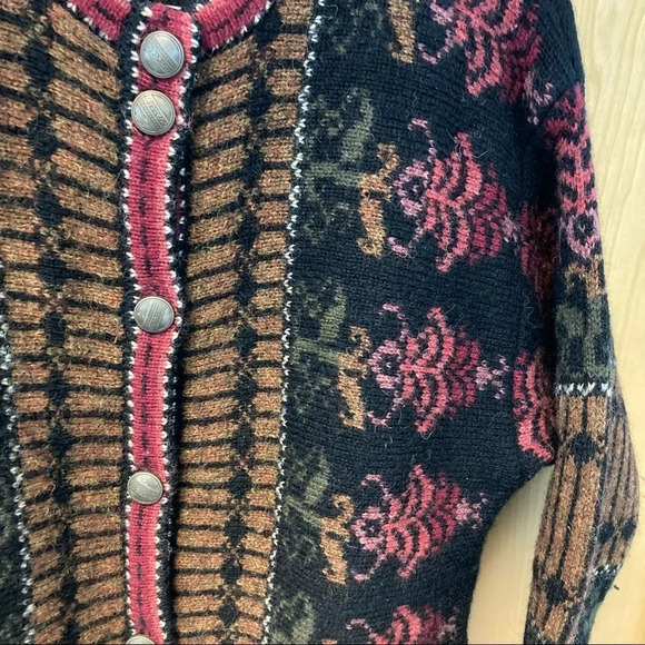 SNOWFLAKE TM Sz XL 100% Wool Jacquard Brocade Detail Cardigan Sweater - Picture 2 of 11